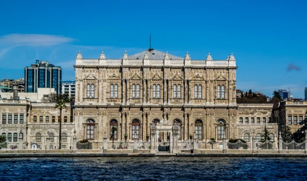 Dolmabahce and Taksim Tour